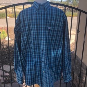 Ariat Pro Series long sleeve collared shirt